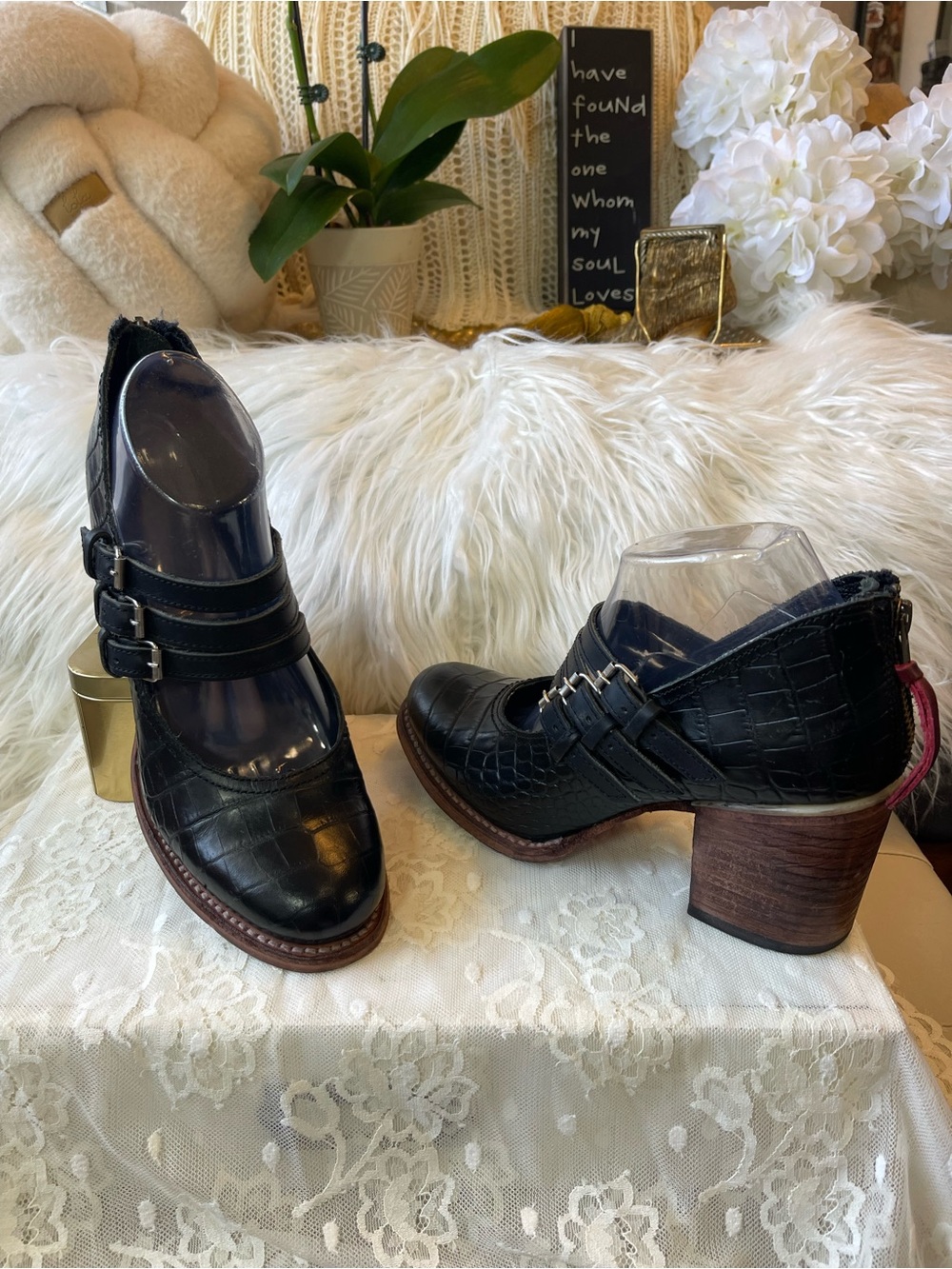 Freebird by Steven in EUC “Ramsay” Mary Jane Heels in Black Crocodile MSRP$295